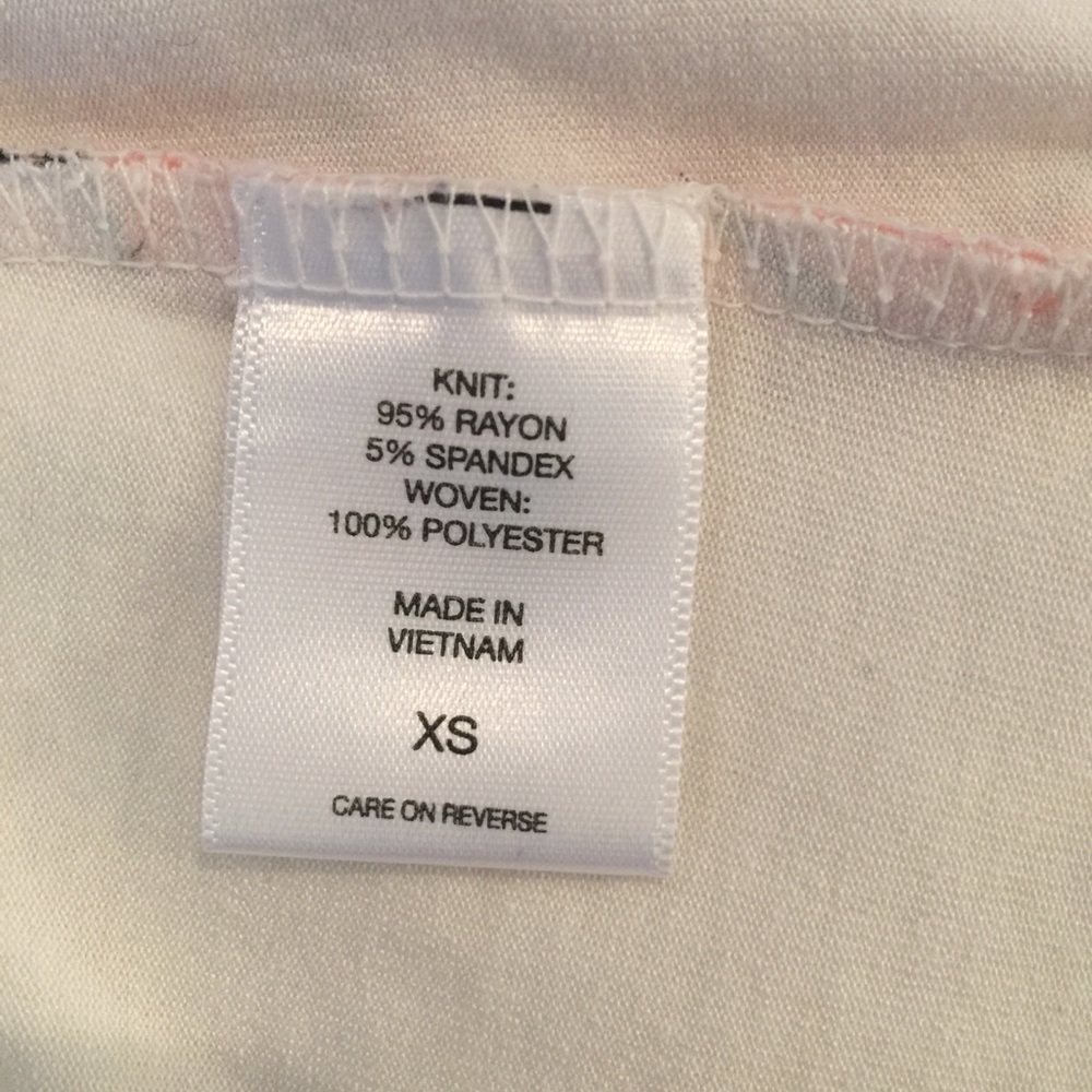 New York & CO Floral Top - Picture 7 of 8